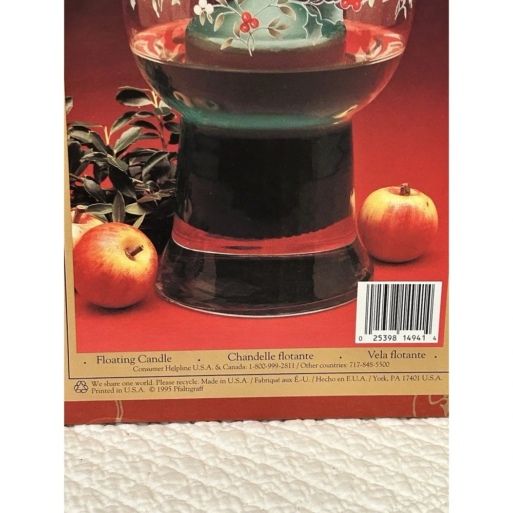 Pfaltzgraff Winterberry Hurricane Lamp Floating Candle Christmas -‎